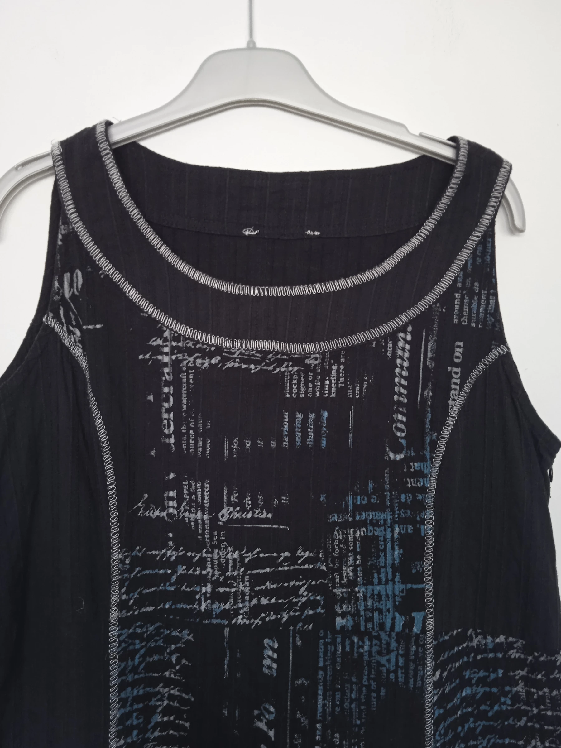 Long dress, asymmetric bottom size 46/48 – photo 2
